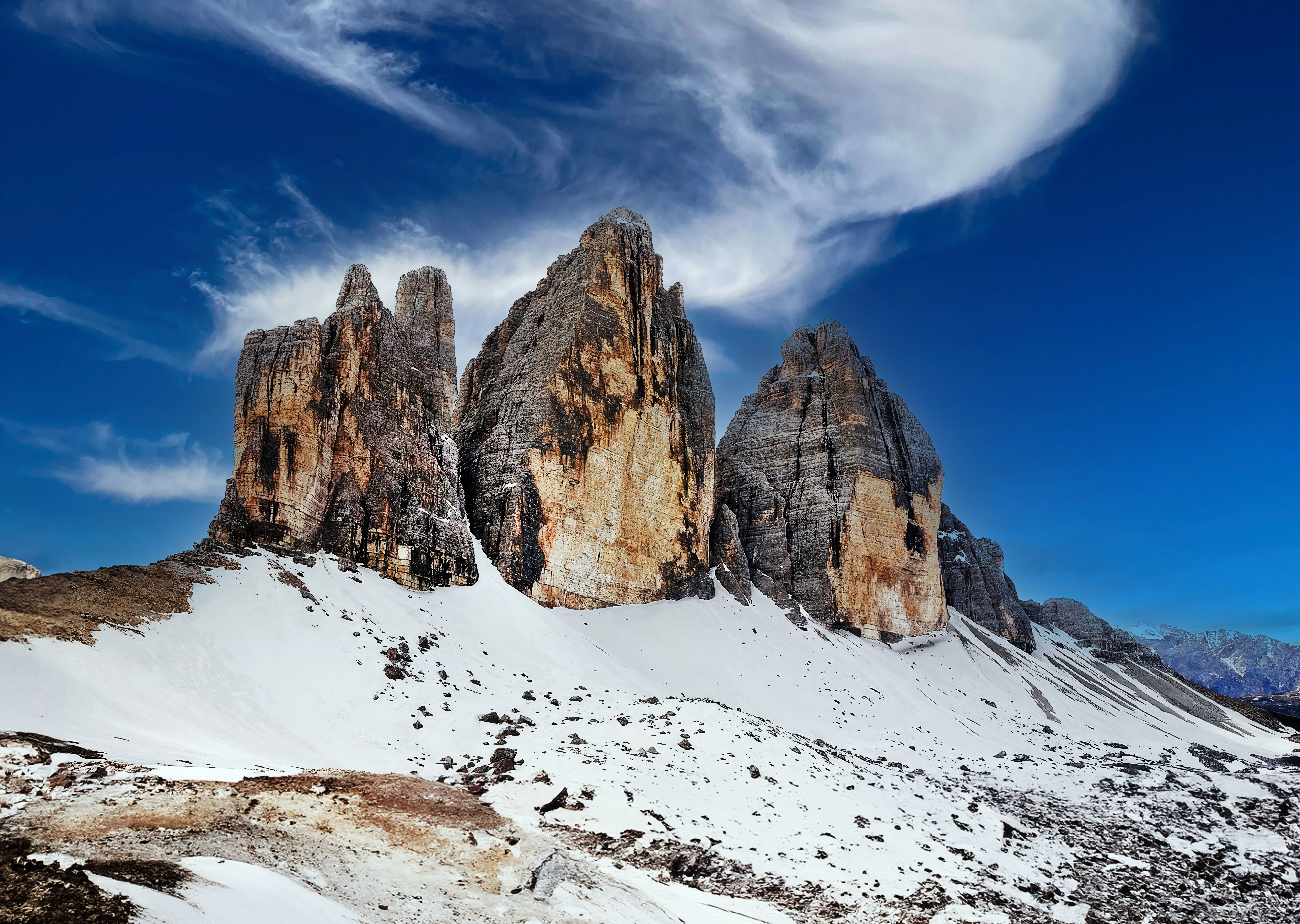 Dolomite-group2-bg.JPG